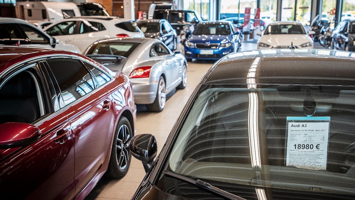 Autokaupassa osamaksu toimii kuin yksityisleasing. Osamaksu on autorahoitusmuodoista käytetyin.