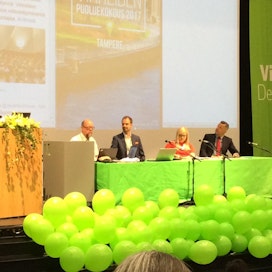 Ville Niinistö piti asia- ja tunnepitoisen puheen puoluekokouksen aluksi Tampereella lauantaina.
