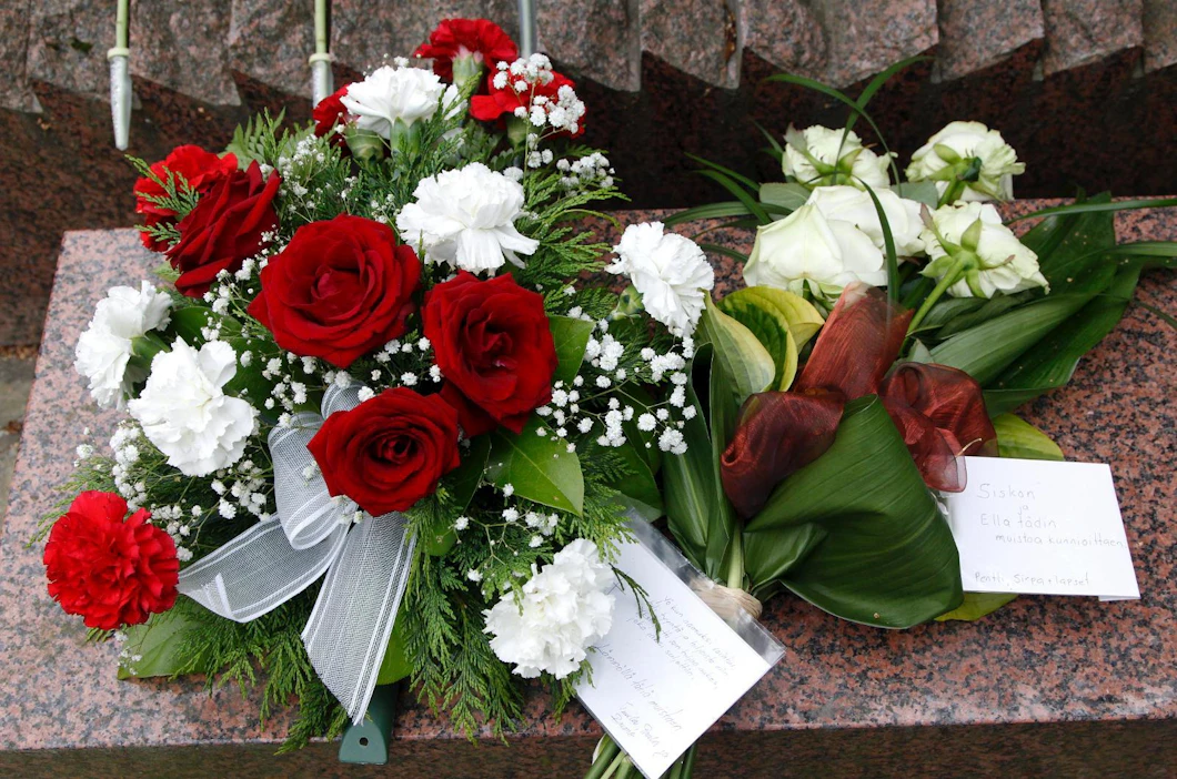 Tämän vuoden alusta lähtien lähiomaisten on pitänyt maksaa perintöveroa kuoleman varalle otetun henkivakuutuksen korvauksesta. Perintöveroa on maksettava perinnöistä, joiden kokonaisarvo on yli 20 000 euroa.
