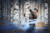 Joensuulaisen Kauko Kärkkäisen suunnitelmissa on moninkertaistaa metsästä saatava tulo luonnontuotteilla, kuten mahlalla.