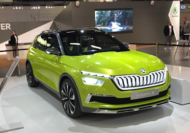 Ensimmäiset itsestään ajavat autot ovat jo kaupoissa.