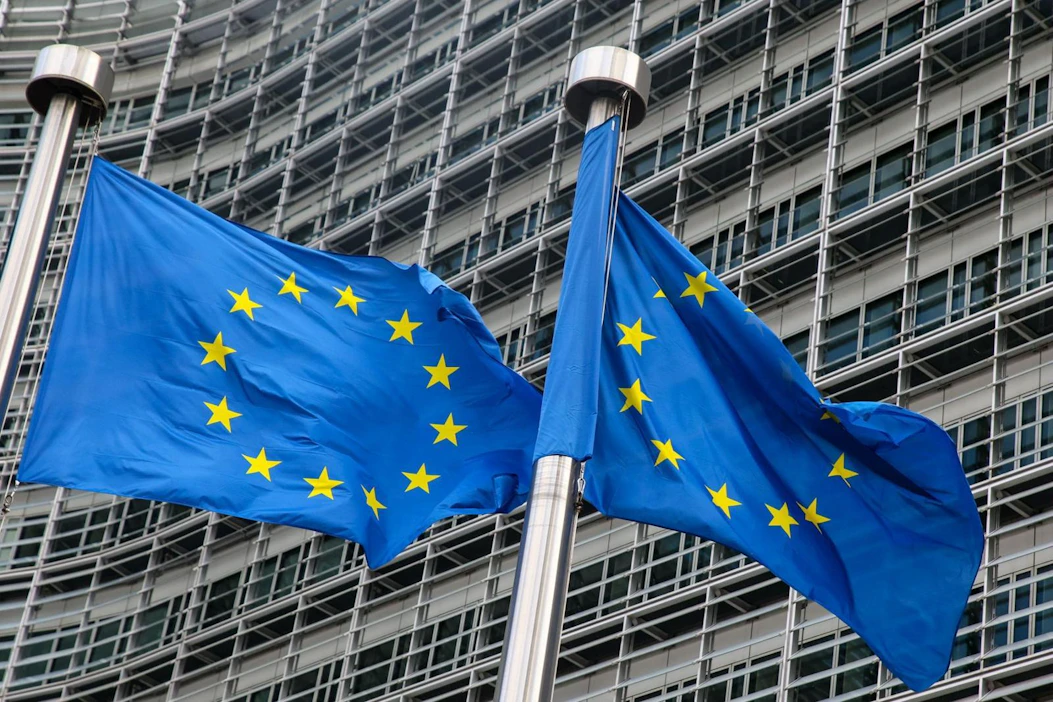 EU-instituutioiden välisissä neuvotteluissa on löydetty poliittinen sopu Verkkojen Eurooppa -rahoitusohjelmasta, josta myönnetään tukea liikenne-, energia- ja digihankkeille. LEHTIKUVA / AFP