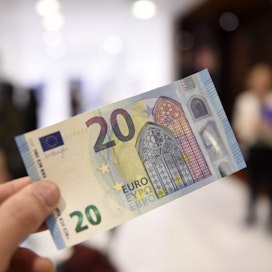 Eniten löytyi 20 euron setelien väärennöksiä. LEHTIKUVA / Antti Aimo-Koivisto