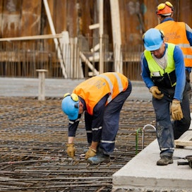 Suomessa on normaalisti kymmeniätuhansia ulkomaisia rakennusalan työntekijöitä, joista valtaosa on Virosta.
