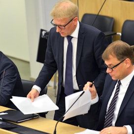 Eduskunta käsitteli maataloutta koskevaa välikysymystä viime kesäkuussa. Keskusteluun osallistuivat valtiovarainministeri Petteri Orpo, maatalous- ja ympäristöministeri Kimmo Tiilikainen ja pääministeri Juha Sipilä.