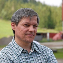 Euroopan komission maatalouskomissaari Dacian Cioloș Suomen-vierailulla lokakuussa 2011.