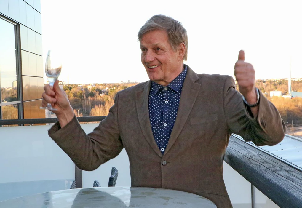 "Savosta on tulossa parikymmentä henkeä bussilla ja fanituotteitakin on teetetty", Victory Bonsain ja Venicen valmentaja Heikki Korhonen kertoi.