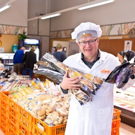 Leipuriliiton puheenjohtaja Jari Elonen on myös jämsäläisen Elosen leipomon toimitusjohtaja. Perheyritys juhlii parhaillaan 50-vuotista taivaltaan.
