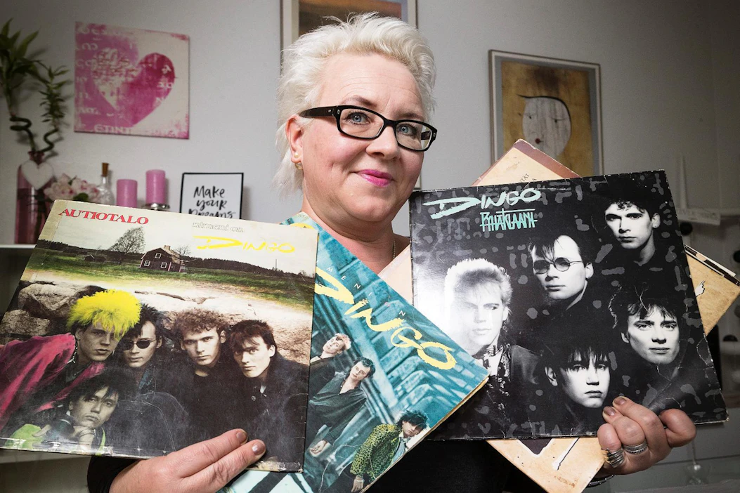 Pirjo Toivonen on käynyt arviolta 20–30 Dingon keikalla. Välillä hän nosti lavalle kassiin piilotetun kasettimankan, jolla äänitti koko keikan. Kasetteja ja ihan oikeita levyjä kuuntelemalla virittäydyttiin aina seuraavan esiintymisen tunnelmiin.