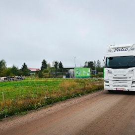 Valion maitoauto tankkasi biokaasua Haapavedellä viime syksynä.
