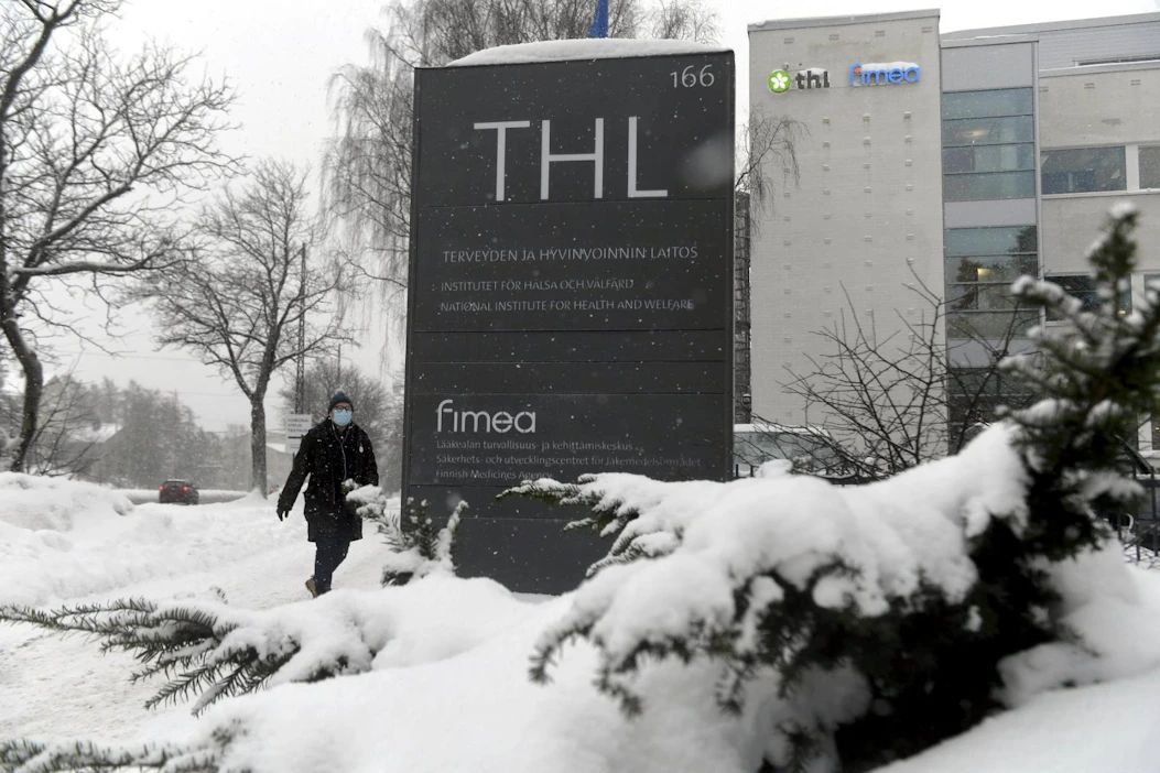 Koronatartuntojen kahden viikon ilmaantuvuusluku on nyt noin 71 tartuntaa sataatuhatta asukasta kohden.