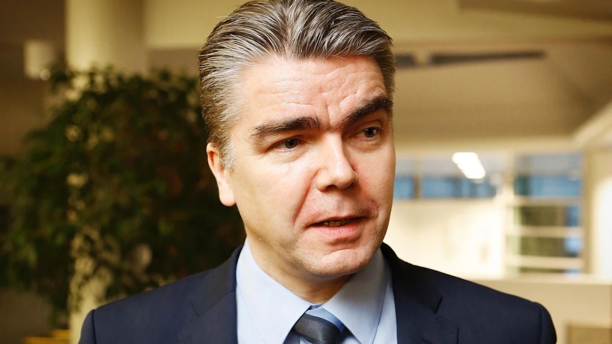 SOK:n kenttäjohtaja Arttu Laine korostaa teollisuuden ja päivittäistavarakaupan yhteistyötä kotimaisuusmerkintöjen kehittämisessä.
