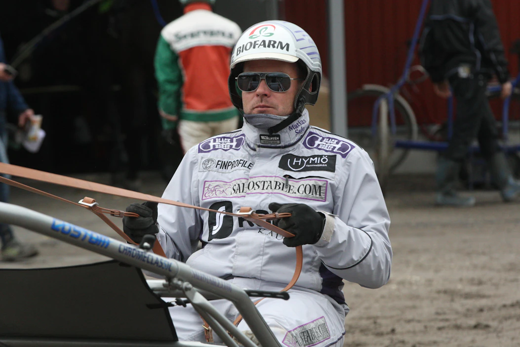 Matias Salo tuo Kajaaniin Ravinetin vihjerivin toisen varman Olle Rocin ja yllätysvalmiin Zo Zo Hossin.