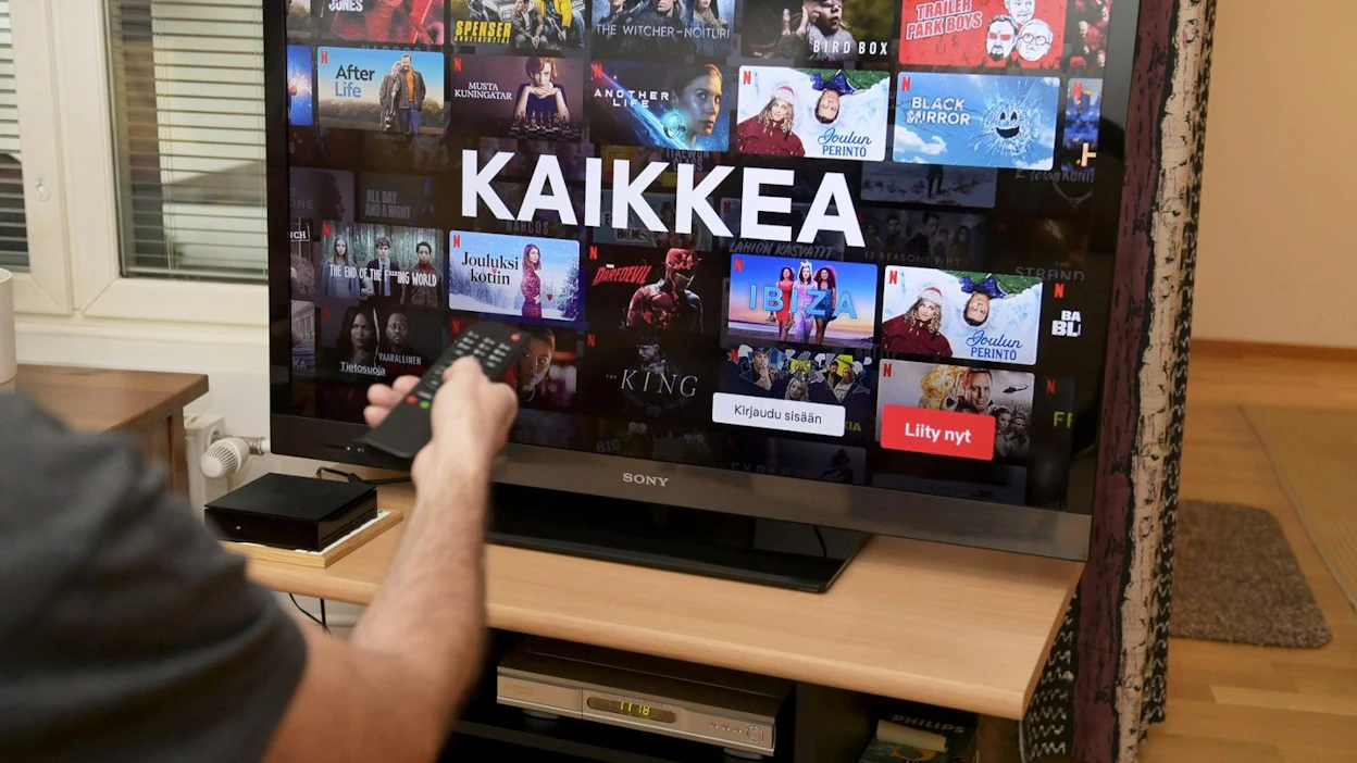 Kilpailun kiristymisestä kertoo muun muassa Finnpanelin tutkimusdata, jonka perusteella markkinajohtaja Netflixin tilaajamäärä on pudonnut vuoden takaisesta selvästi. LEHTIKUVA / VESA MOILANEN