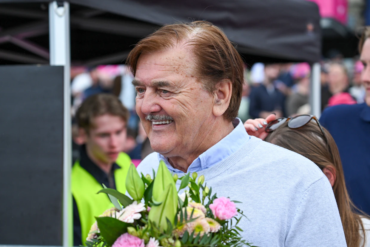 Heikki Koskela on Jari Koskelan veli. Kumpikin veljeksistä on asunut jo vuosikymmeniä Ruotsissa.