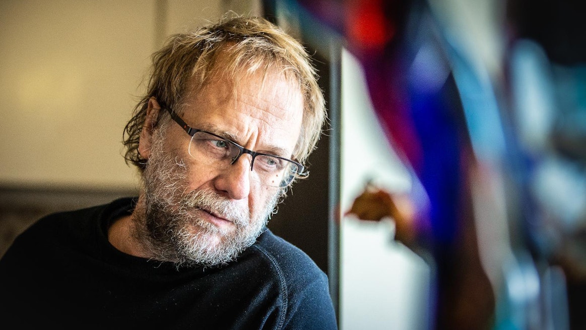 Risto Isomäen tänä vuonna ilmestynyt kirja kantaa nimeä Miten Suomi pysäyttää ilmastonmuutoksen.