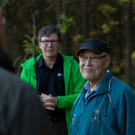 Kauko Leppänen on aina ollut intohimoinen metsiensä hoitaja. Spv-asiantuntija Sakari Tikka toteaa, että Leppästen metsätila on esimerkki onnistuneesta sukupolvenvaihdoksesta.