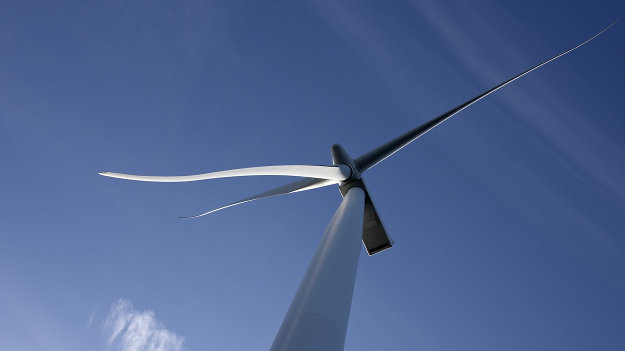 Ruotsissa tuulivoimaloiden pystyttäjiltä vaaditaan vakuus, joka kattaa voimalan purkukustannukset mahdollisessa tuulivoimayhtiön konkurssissa. Kuvituskuva.