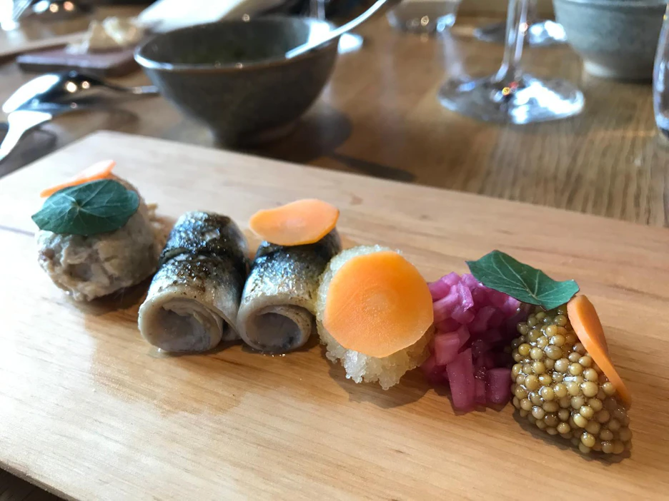 Silakka taipuu myös gourmet-herkkuihin, kuten tässä: silakkaa kolmella tavalla ravintola Nokan tyyliin.