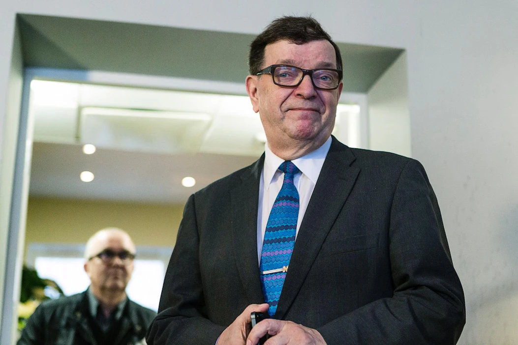 Kansalaispuolueen puheenjohtaja ja keskustan kunniapuheenjohtaja Paavo Väyrynen Keminmaalta saatetaan nähdä kevään kuntavaaleissa sitoutumattomalla ehdokaslistalla Helsingissä.