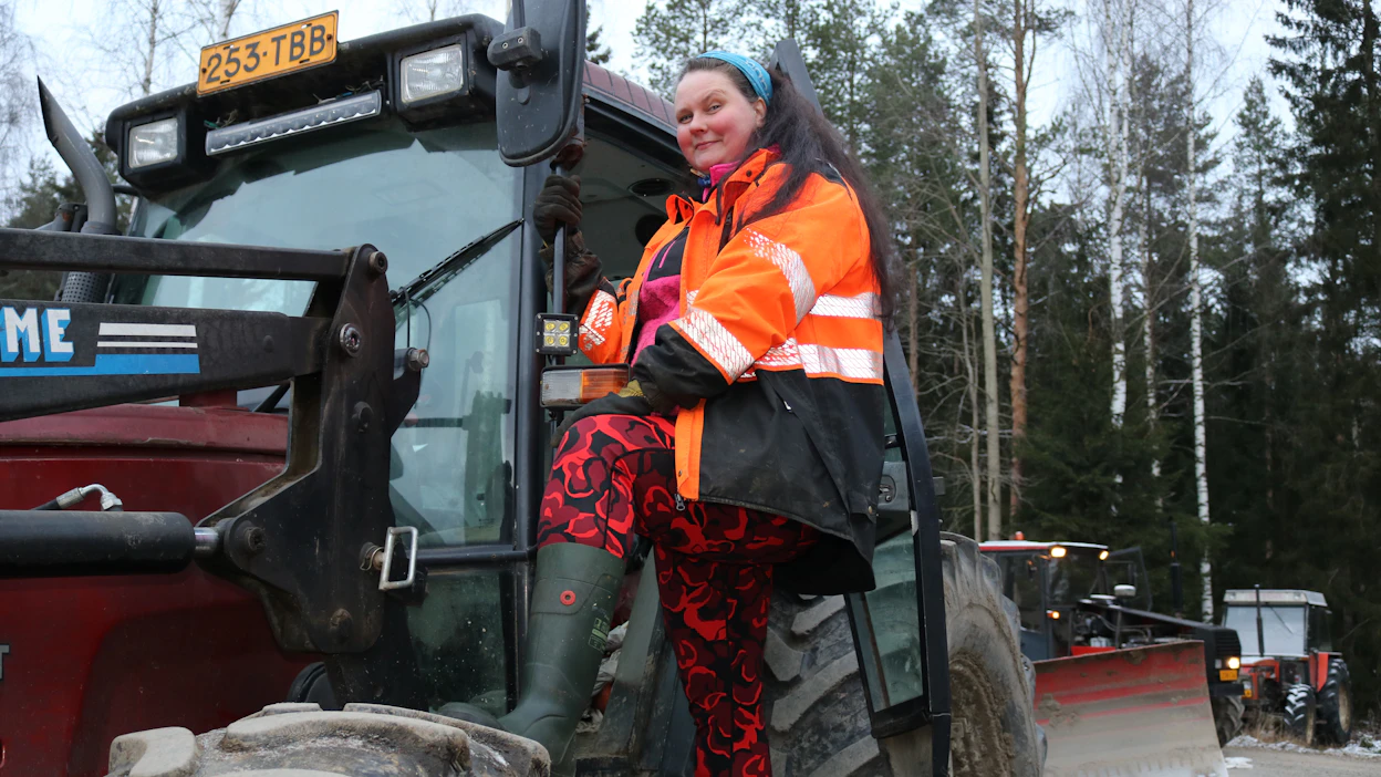 Sini Tikkasen maidontuotantotila on ollut alusta lähtien emäntävetoinen. "Puolisolla on oma tila ja saan apua tarvittaessa, joten yhtälö toimii kaikin puolin mutkattomasti."