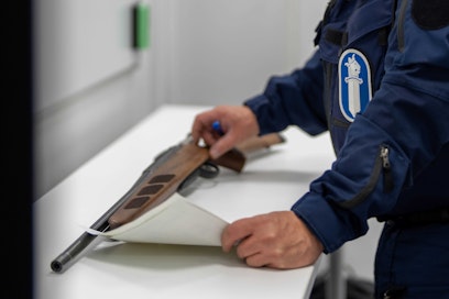 Metsästysaseet ovat tyypillisimpiä poliisin haltuun luovutettavia luvattomia aseita. 