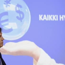 Nordean ekonomisti Pasi Sorjonen oli mukana julkistamassa finanssikonsernin talousennustetta. LEHTIKUVA / ANTTI AIMO-KOIVISTO
