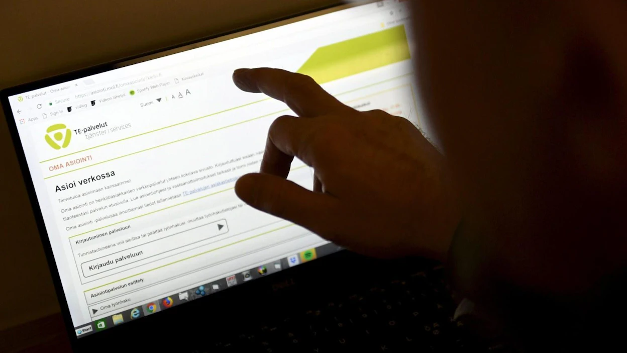 Työllisyysasteen trendi on hieman noussut ja työttömyysasteen trendi on pysynyt ennallaan viime kuukausina.