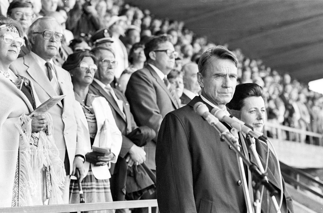 Tellervo Koivisto on kertonut masennuksestaan julkisesti. Presidenttipari osallistui MTK:n liittokokouksen pääjuhlaan vuonna 1982 Tampereella.