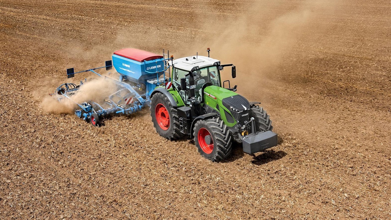 Viime vuonna esitellyn uuden Fendt 900 Vario -sarjan moottoritehot ovat 296:sta 415 hevosvoimaan. Suuritehoisten traktoreiden luokassa Fendt on menestynyt hyvin Saksassa, jossa myydyistä yli 200 hevosvoimaisista traktoreista 40,1 % oli Fendtejä.