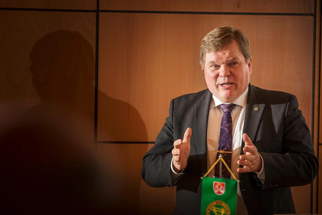 MTK:n maitovaliokunnan puheenjohtaja suhtautuu myönteisesti biokaasuhankkeeseen: "Toiveeni on myös, että tällainen suurhanke kehittää tilojen teknologiaa."