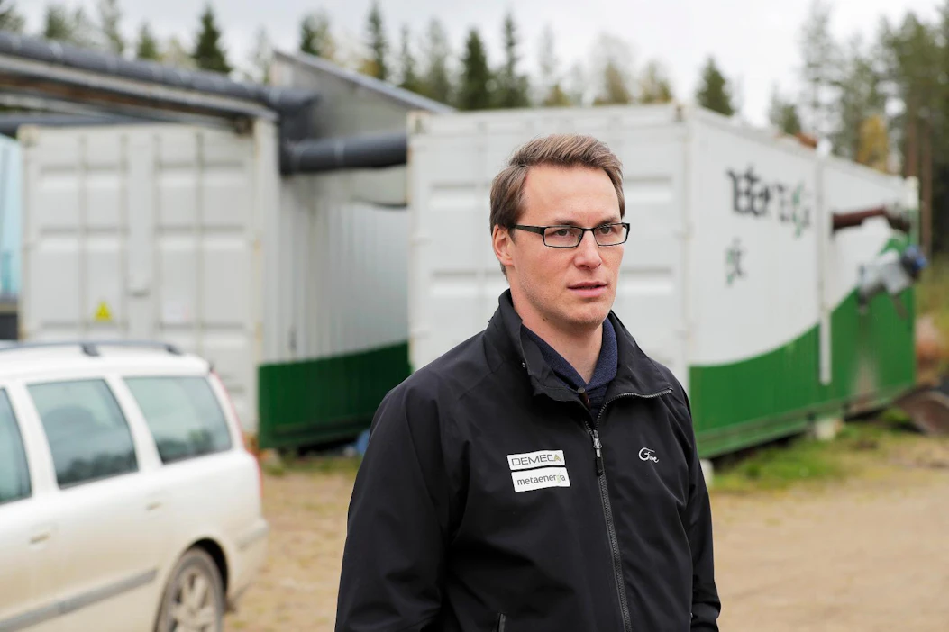 Pekka Vinkki on Haapavedellä toimivan Demeca Oy:n toimitusjohtaja. Yrityksellä on noin 40 työntekijää.
