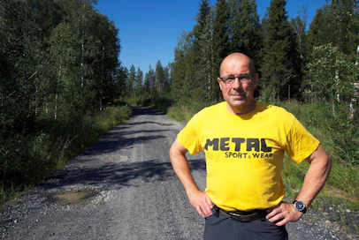 "En ole Metsähallituksen tiemaksuja maksanut enkä tule maksamaan, sillä maksu on laiton", kolarilainen metsätalousyrittäjä Olli Jauhojärvi sanoo.