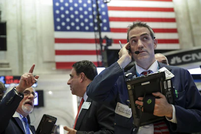 Maailman seuratuin Dow Jones industrial average -indeksi ponkaisi iltapäivällä yli tuhannen pisteen nousukiitoon. LEHTIKUVA / AFP