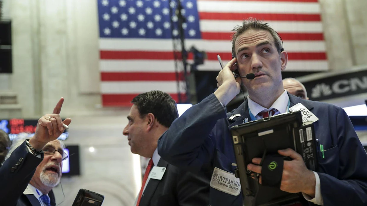 Maailman seuratuin Dow Jones industrial average -indeksi ponkaisi iltapäivällä yli tuhannen pisteen nousukiitoon. LEHTIKUVA / AFP