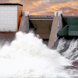 Vattenfallin Porjuksen sähkövoimala Luulajanjoessa on Ruotsin suurin vesivoimala lähes tuhannen megawatin teholla. Se tuottaa osaltaan halpaa pohjoismaista sähköä pörssiin. Vattenfall