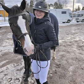 Linda Metsämäki viihtyy hyvin Halmstadissa. Suomessa hän käy edelleen kerran kuussa valmentamassa.