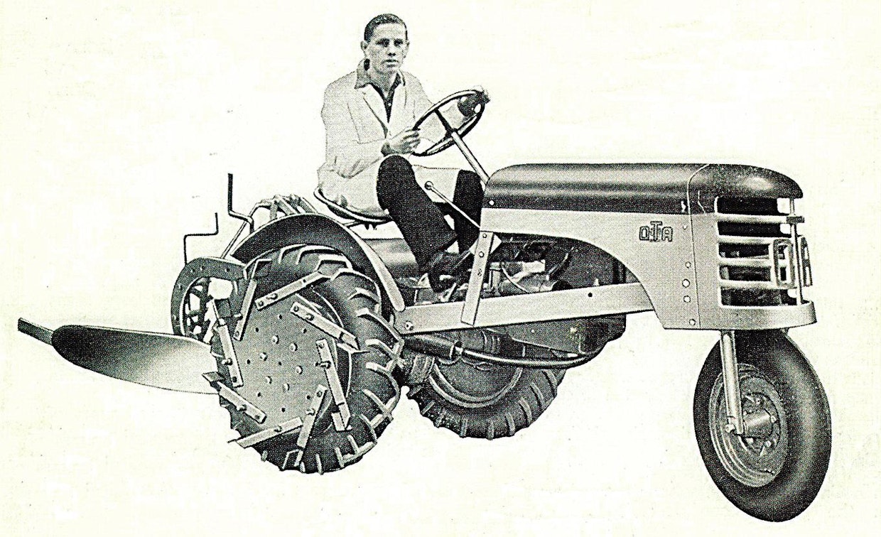 OTK:n 3-pyöräisessä OTA:ssa oli 10-hevosvoimainen Ford. Sen paino oli 660 kg, mutta se oli alitehoinen. Myös kestävyyden kanssa oli ongelmia. OTA:a tuotiin Suomeen vain kolme kappaletta.