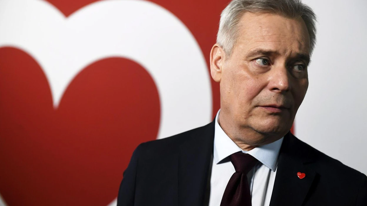 Eduskunnan puhemieheksi valittaneen SDP:n puheenjohtaja Antti Rinne. Jos hänestä tulee pääministeri, tilalle valitaan uusi puhemies.
