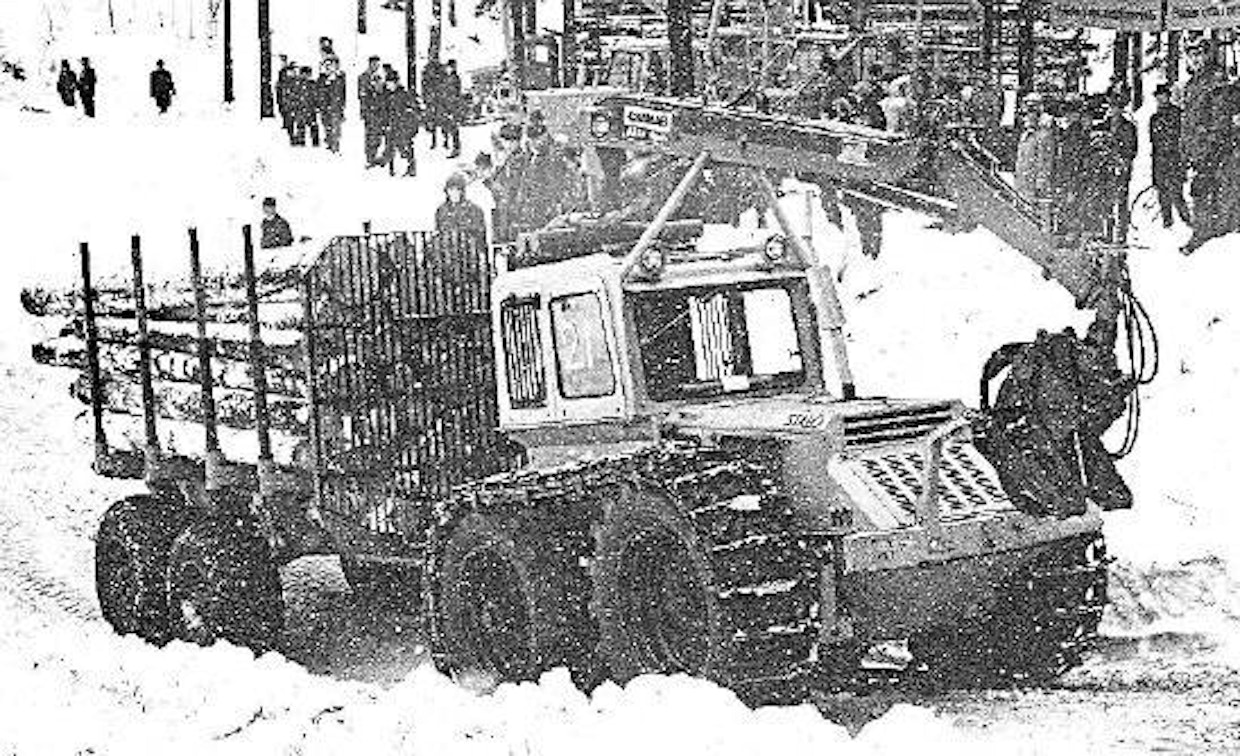 Pohjoisruotsalaisen Vilhelmina Mekaniska Verkstadin tekemän VMV Stalo C:n perustekniikka oli Ford 5000-traktorista, moottorina oli 6-sylinterinen Ford 2703 tai Perkins 6.354. Ensimmäiset v. ‑64 markkinoille tulleet koneet tehtiin vielä Boxer-Volvoista, voimansiirtona normaali Volvon 10-pykäläinen vaihteisto. Myöhemmissä malleissa oli jo momentinmuuntimet, etupyöriin saatiin veto kitkarullan avulla.