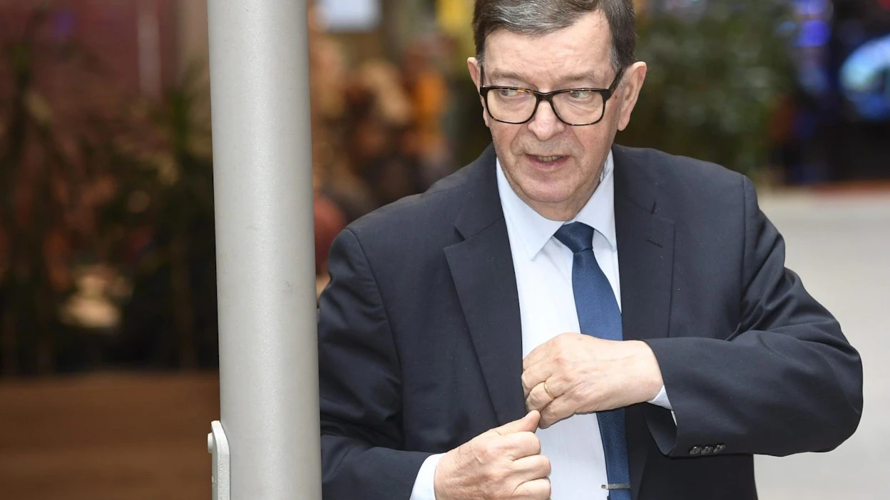 Väyrynen valittiin puoluehallitukseen keskustan puoluevaltuuston kokouksessa sunnuntaina. LEHTIKUVA / HEIKKI SAUKKOMAA