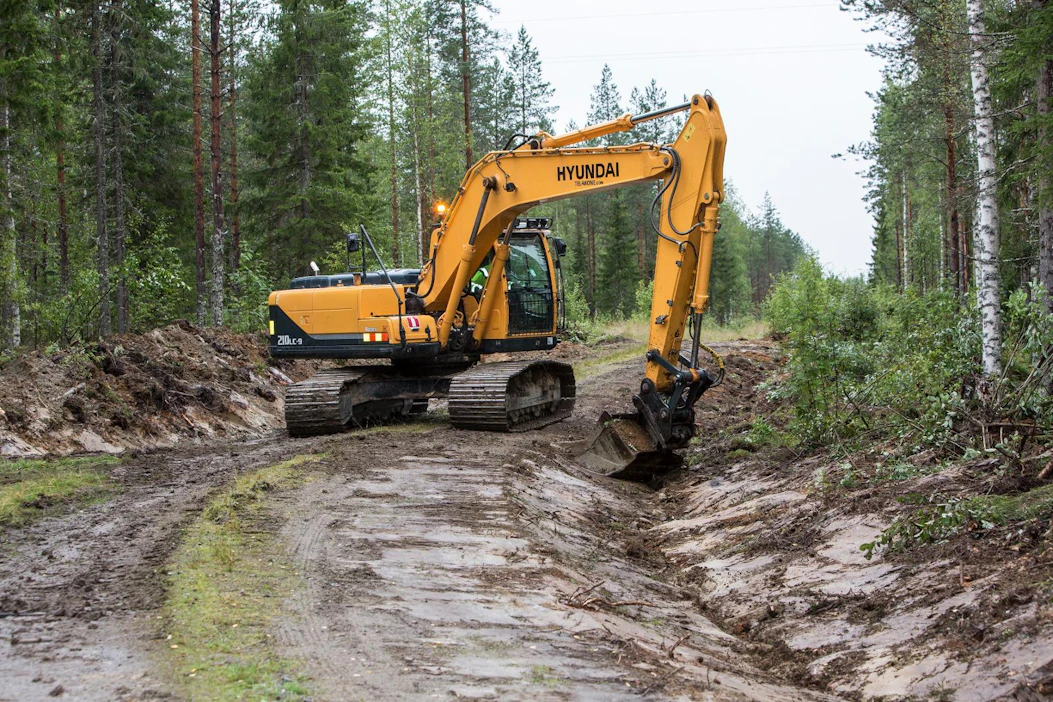 Työtehoseura on laatinut laskurin, johon voi syöttää tietoja omasta metsätiekohteesta ja sen ympärillä olevista metsistä.
