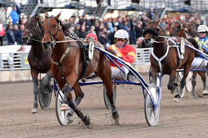 Jorma Kontion ajama Readly Express on Solvallan keskiviikkoillan extra75-kierroksen pankki.