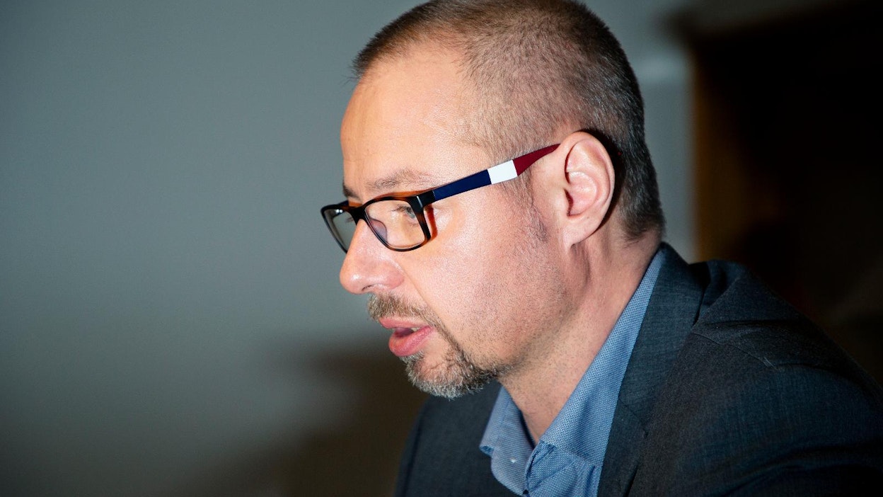 UPM:n työmarkkinajohtaja Jyrki Hollmén toimi aikaisemmin Metsäteollisuus ry:n vastaavassa tehtävässä.