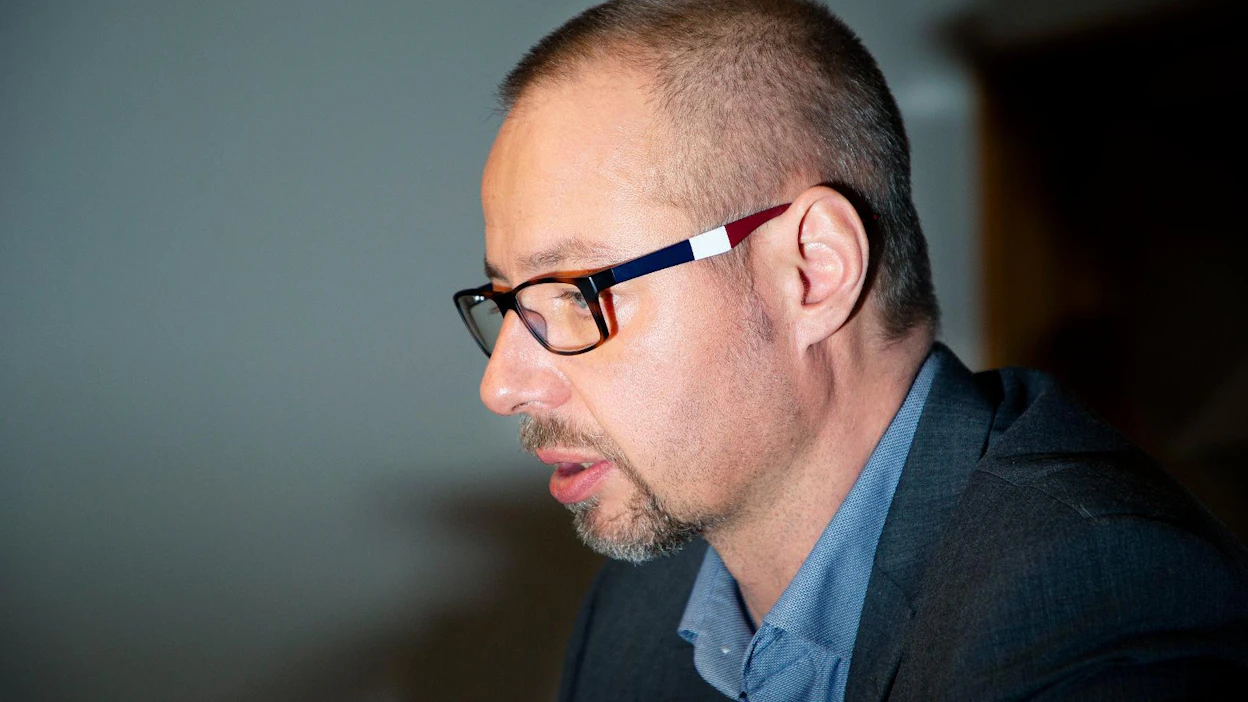 UPM:n työmarkkinajohtaja Jyrki Hollmén toimi aikaisemmin Metsäteollisuus ry:n vastaavassa tehtävässä.