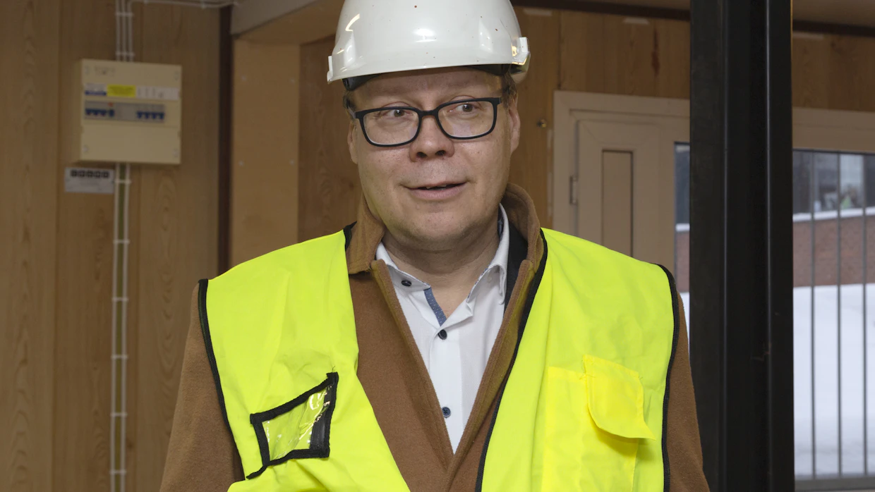 Hoasin Matti Tarhio harmittelee, ettei opiskelija-asumiseen ei saada lisää uudiskohteita käyntiin tänä vuonna, koska opiskelijoille ei ole suunnattu erityisryhmien investointiavustusta.