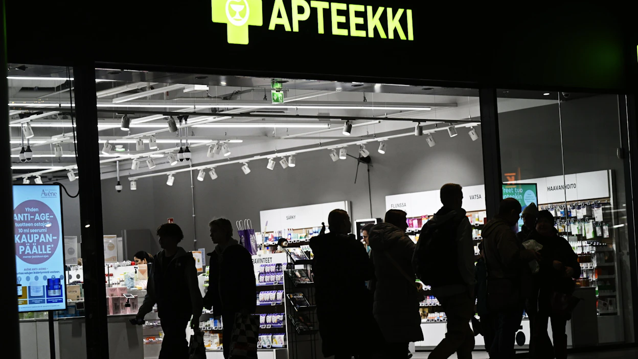 Lääkkeiden hintoja nostaa niiden arvonlisäverokannan nousu 10 prosentista 14 prosenttiin. LEHTIKUVA / Vesa Moilanen.