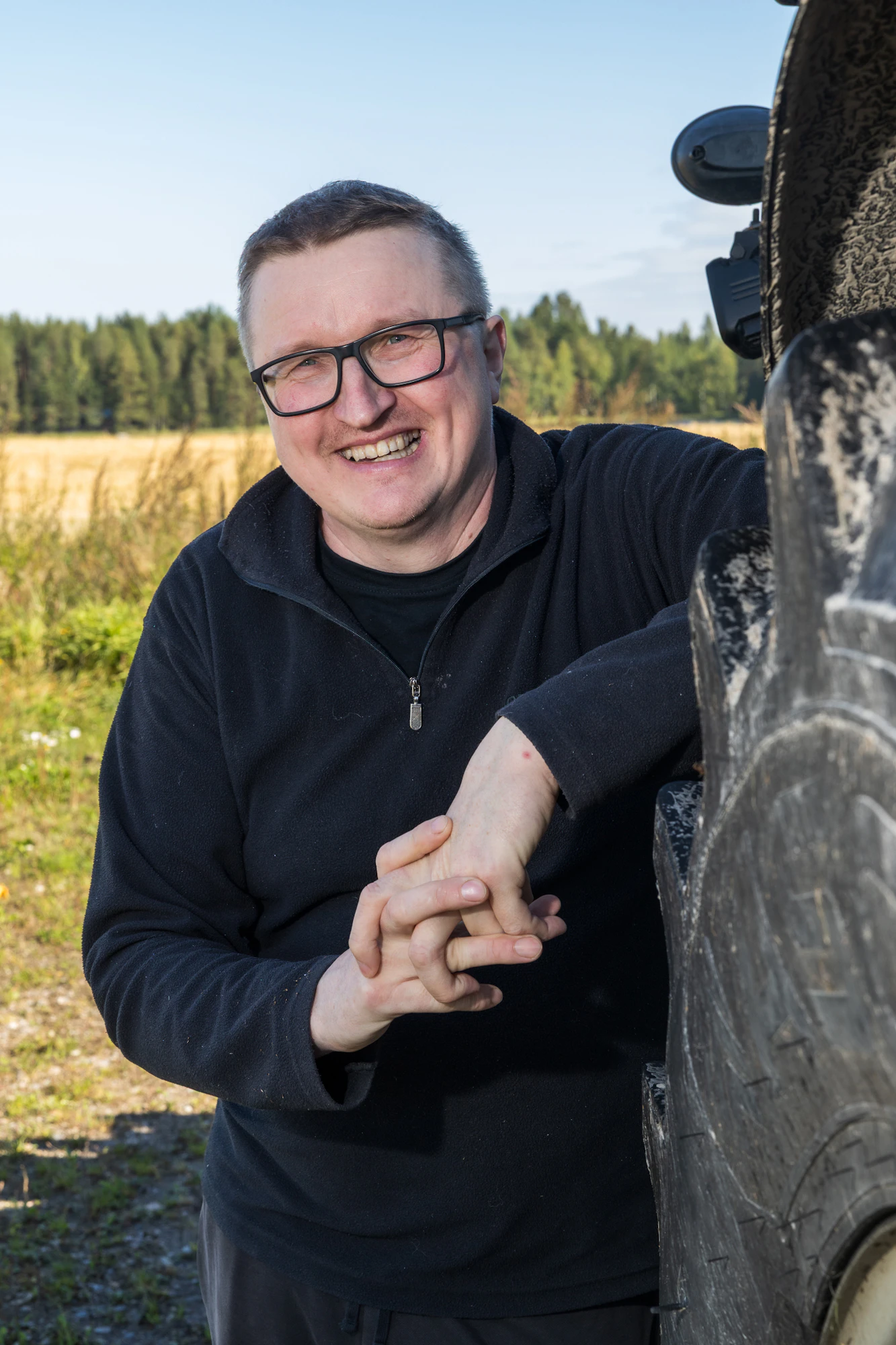 Janne Haatainen asuu edelleen kotitilallaan, sillä se ei ole vielä mennyt kaupaksi.