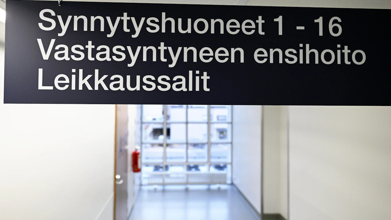 Osassa Suomen sairaaloista synnytysosastot ruuhkautuvat nykyisin ajoittain. LEHTIKUVA / Vesa Moilanen.