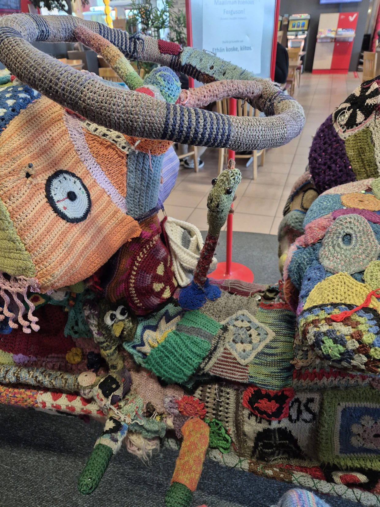 Traktorin yksityiskohdat on haluttu jättää näkyville.